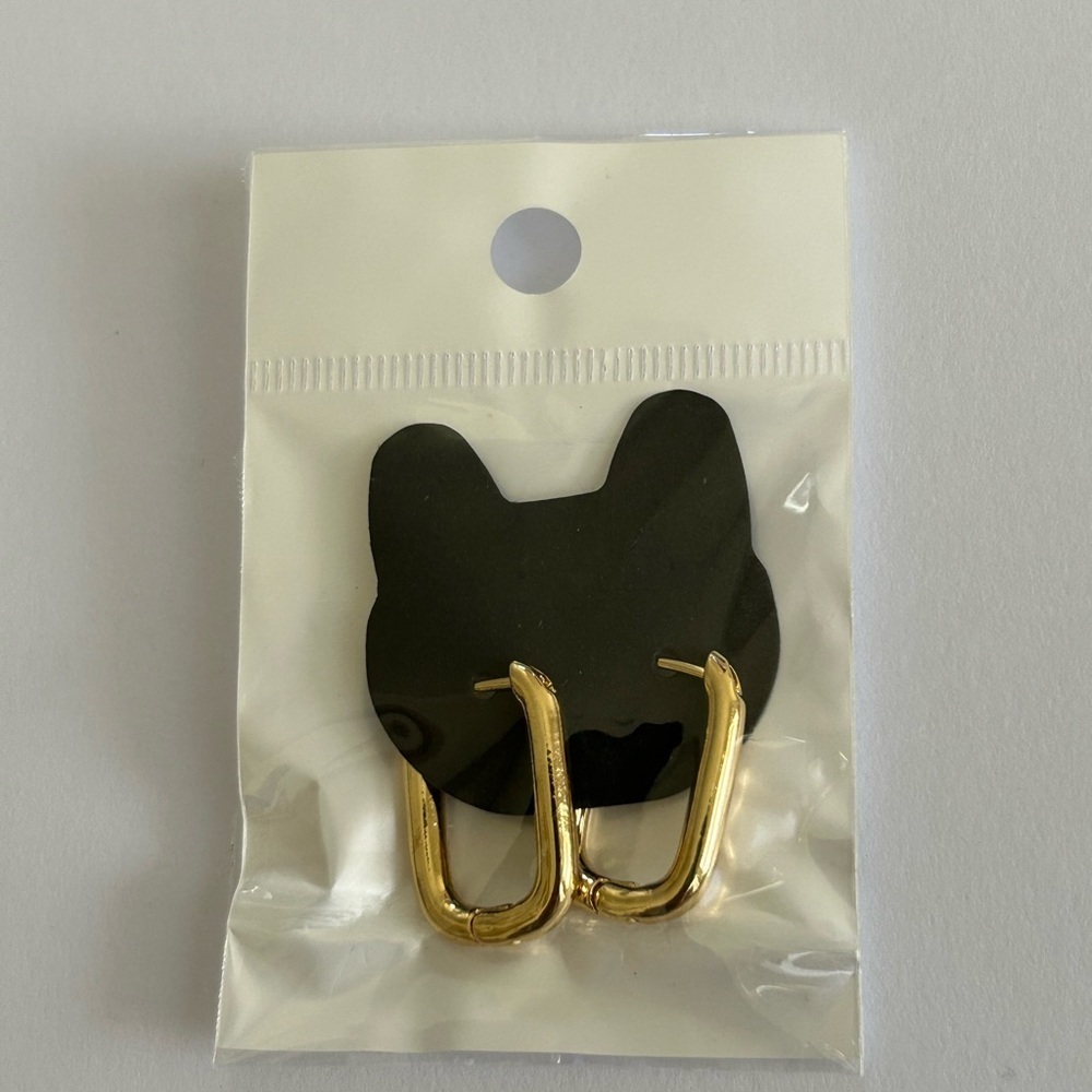 Gold Rectangular Hoop Earrings - Picture 3 of 3